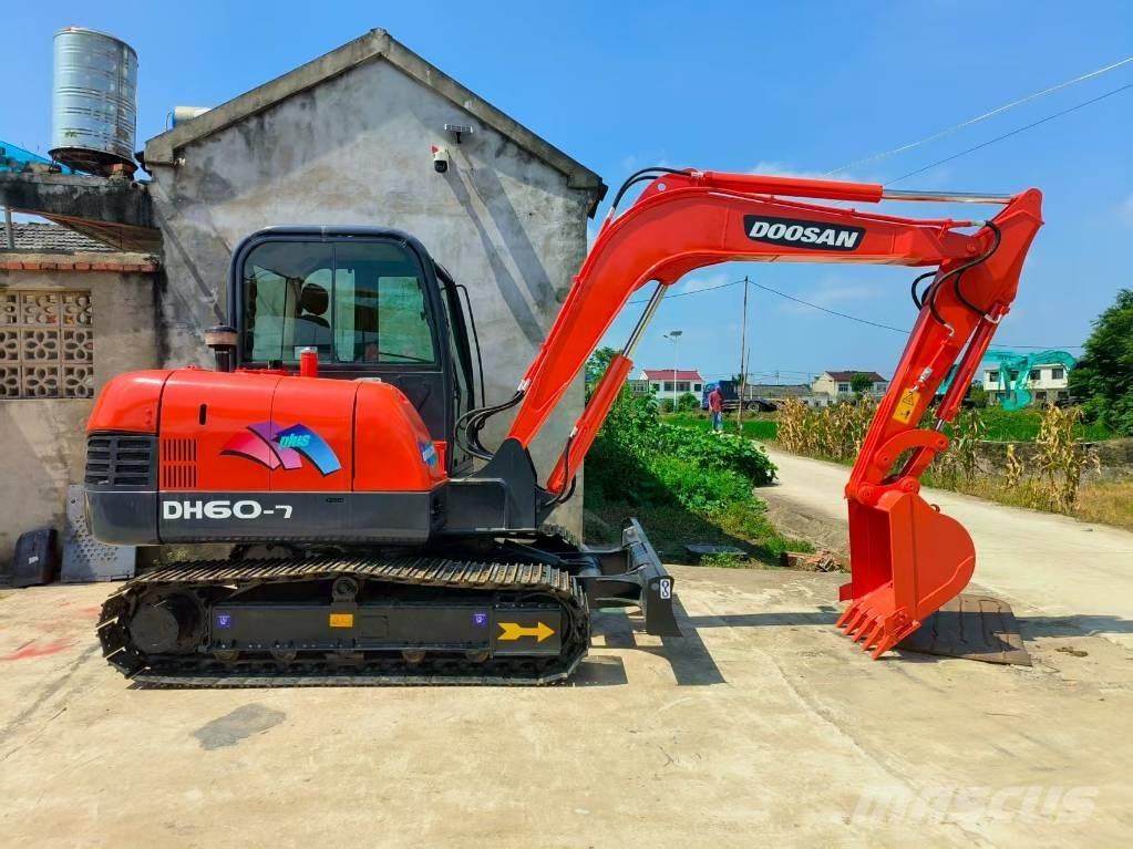 Doosan DH 60 小型挖掘机