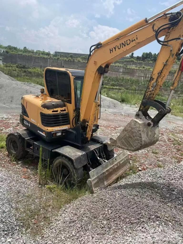 Hyundai 60W-9 轮式挖掘机