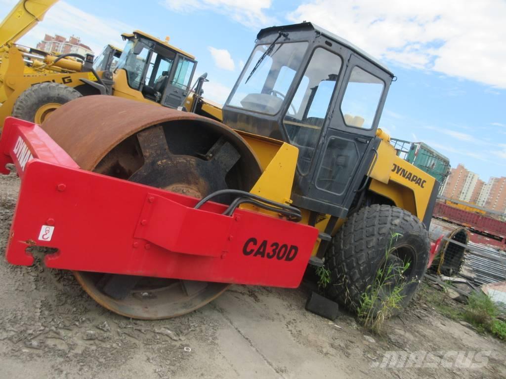 Dynapac CA 30 D 单轮压路机