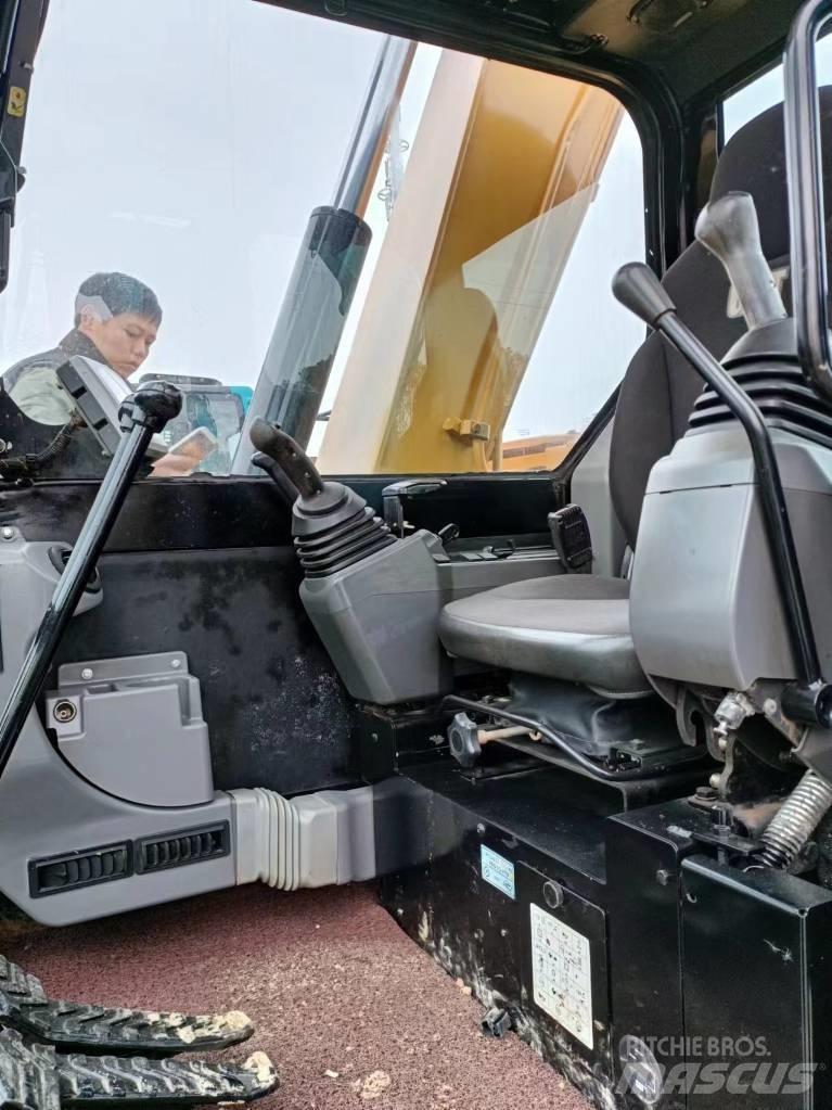 CAT 307 履带挖掘机