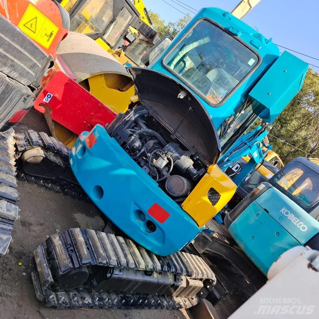 Kubota U 35 小型挖掘机