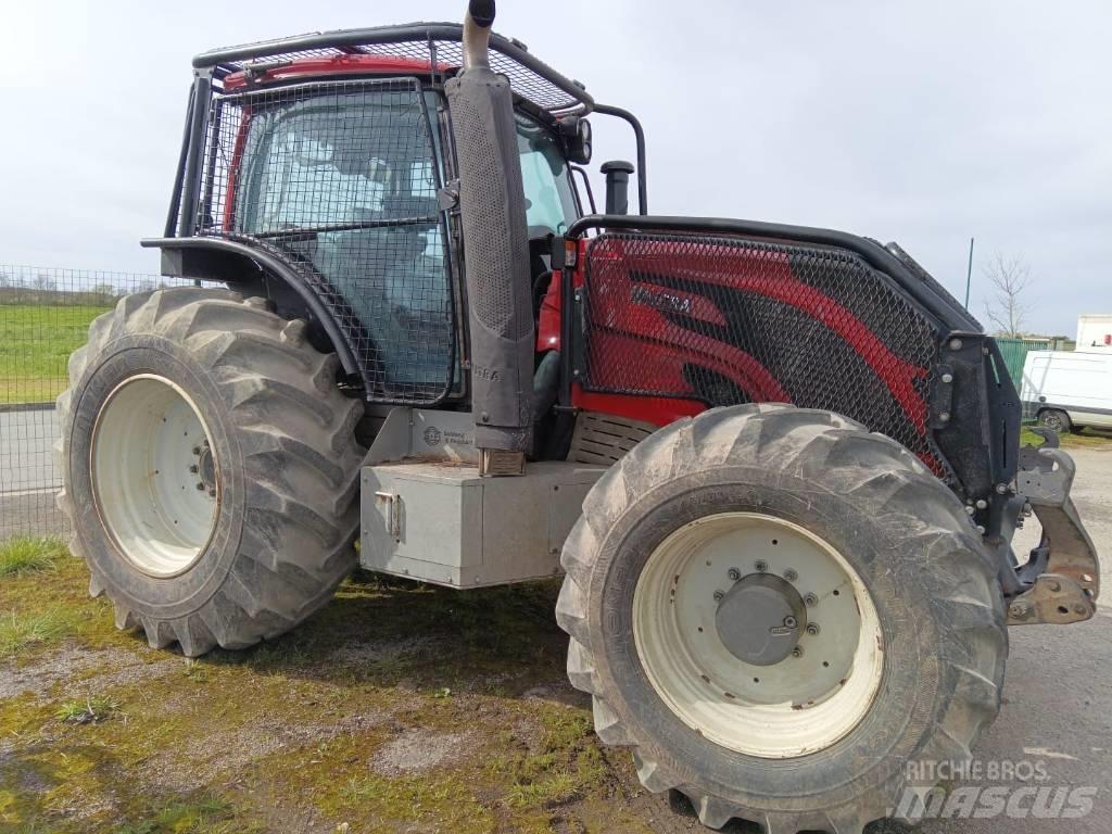 Valtra T 234 Direct 林业拖拉机