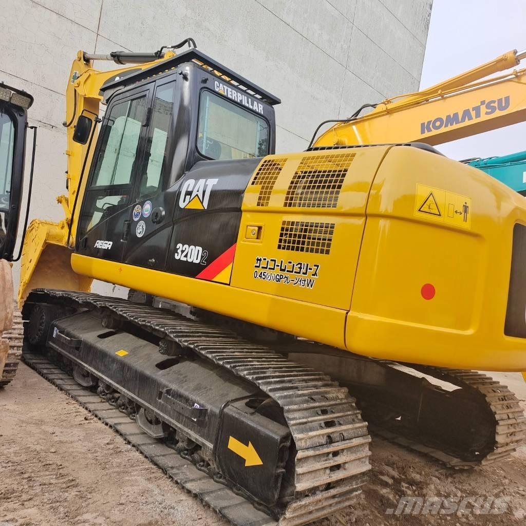 CAT 320 D 2 履带挖掘机