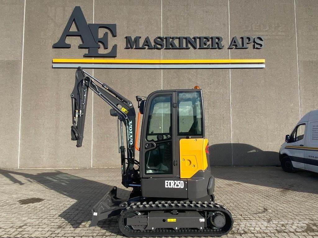 Volvo ECR 25 D 小型挖掘机