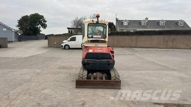 Kubota U 25-3 小型挖掘机