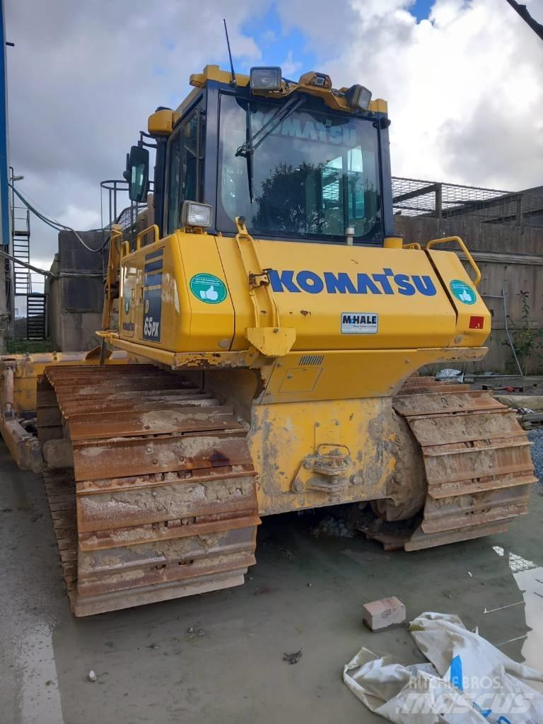 Komatsu D65PX-18 履带式推土机