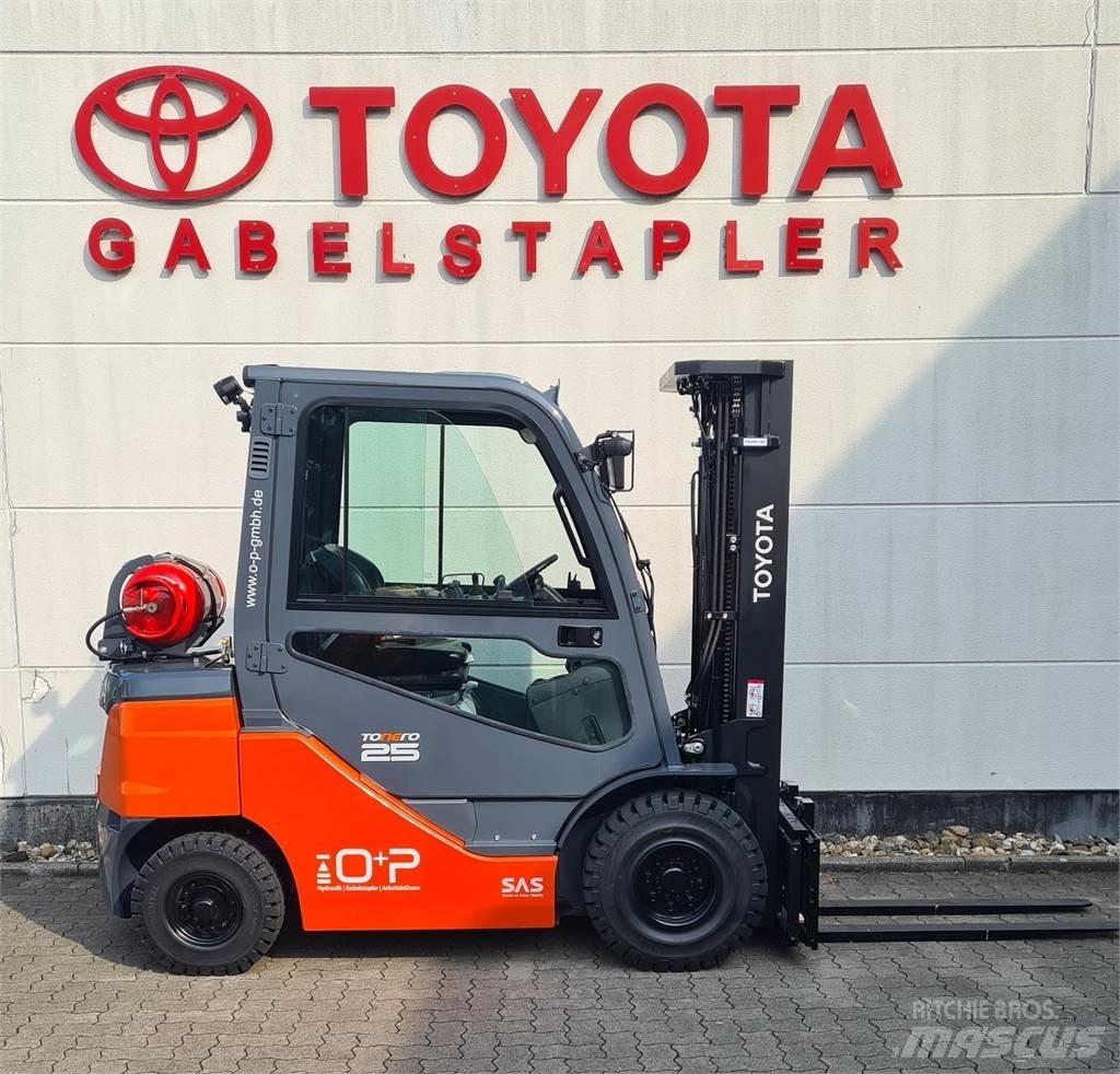Toyota 02-8FGF25 天然气叉车
