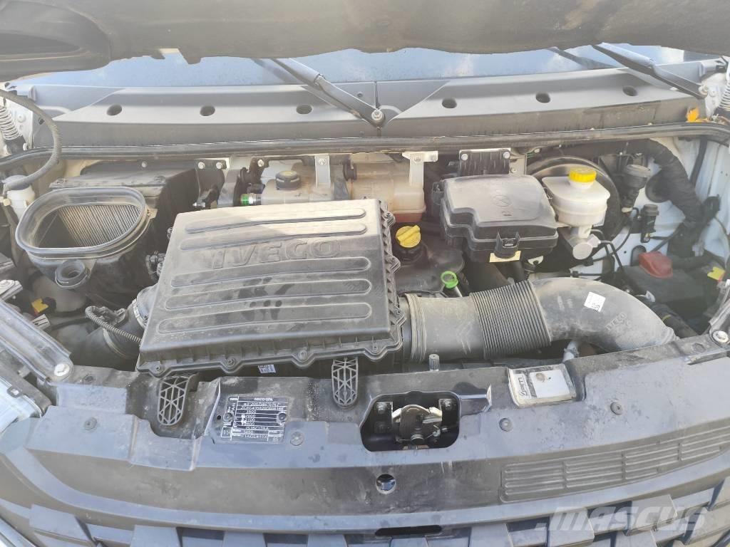 Iveco Daily 35-120 起重车