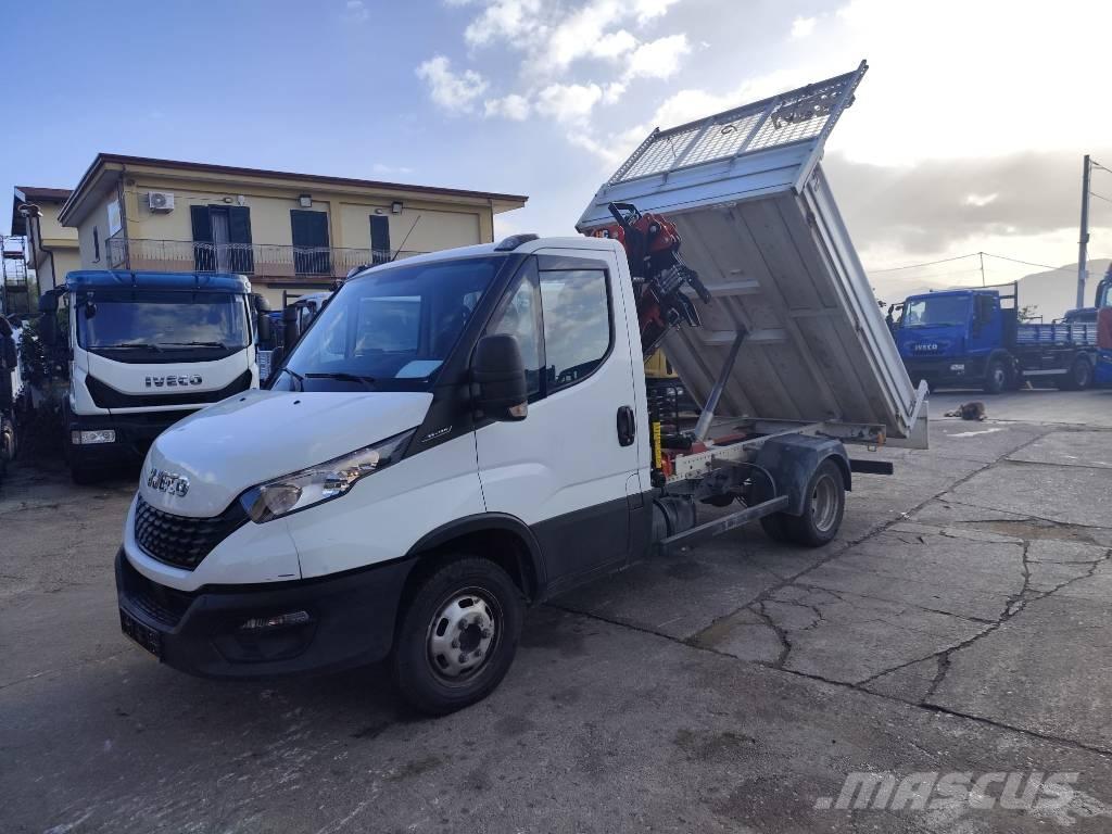 Iveco Daily 35-120 起重车