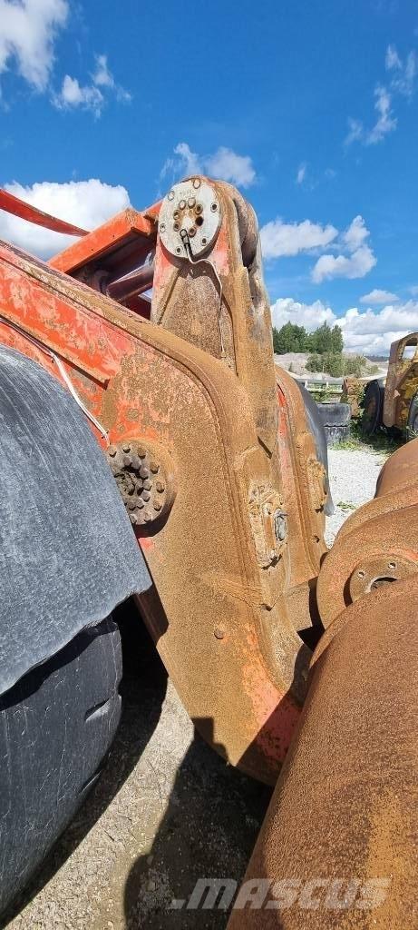 Sandvik LH 410 地下装载机