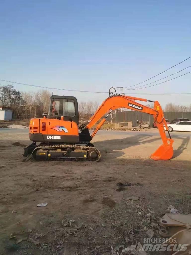 Doosan DH 55 小型挖掘机