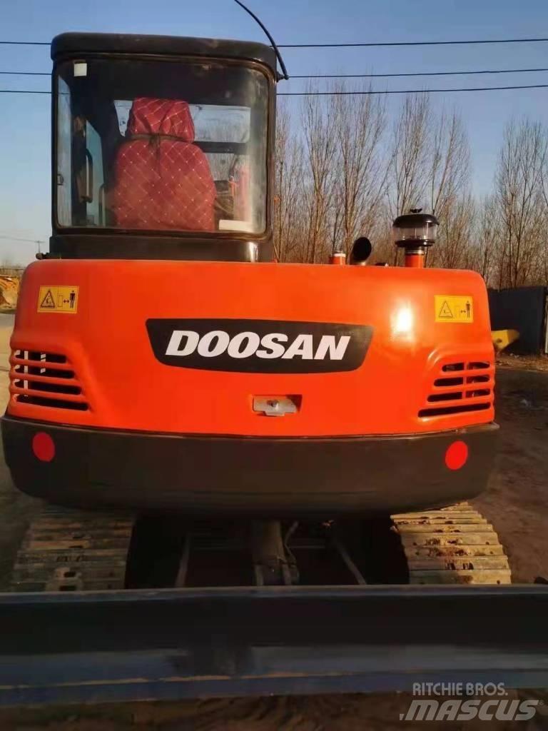 Doosan DH 55 小型挖掘机