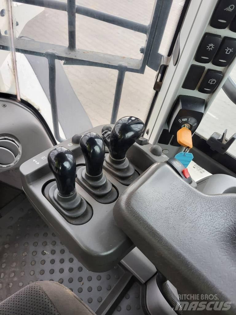 Volvo L 110 H 轮式装载机
