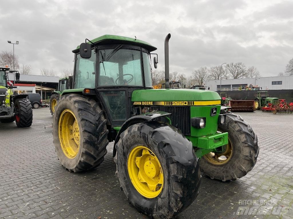 John Deere 2650 拖拉机/农用车