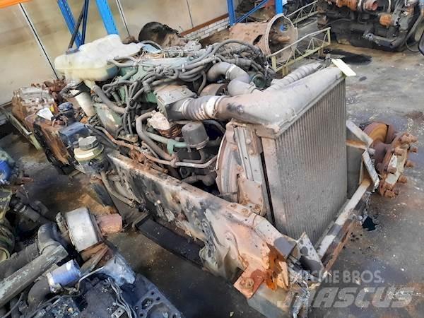 Volvo D6B220 发动机