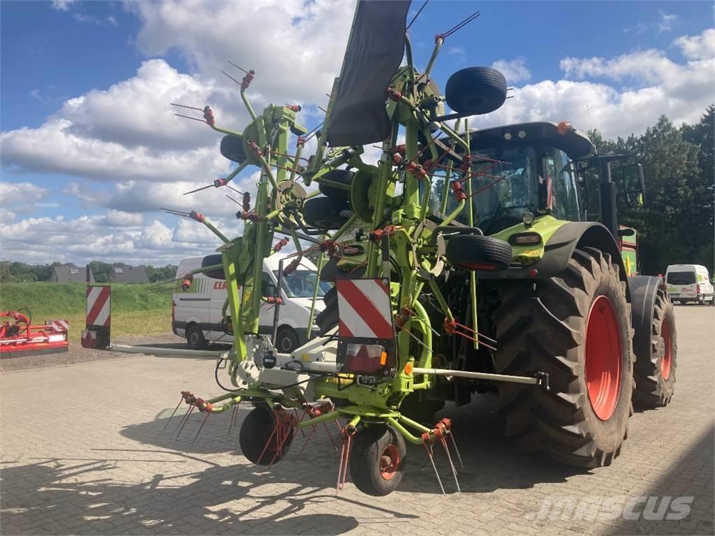 CLAAS Volto 900 犁耙和摊草机