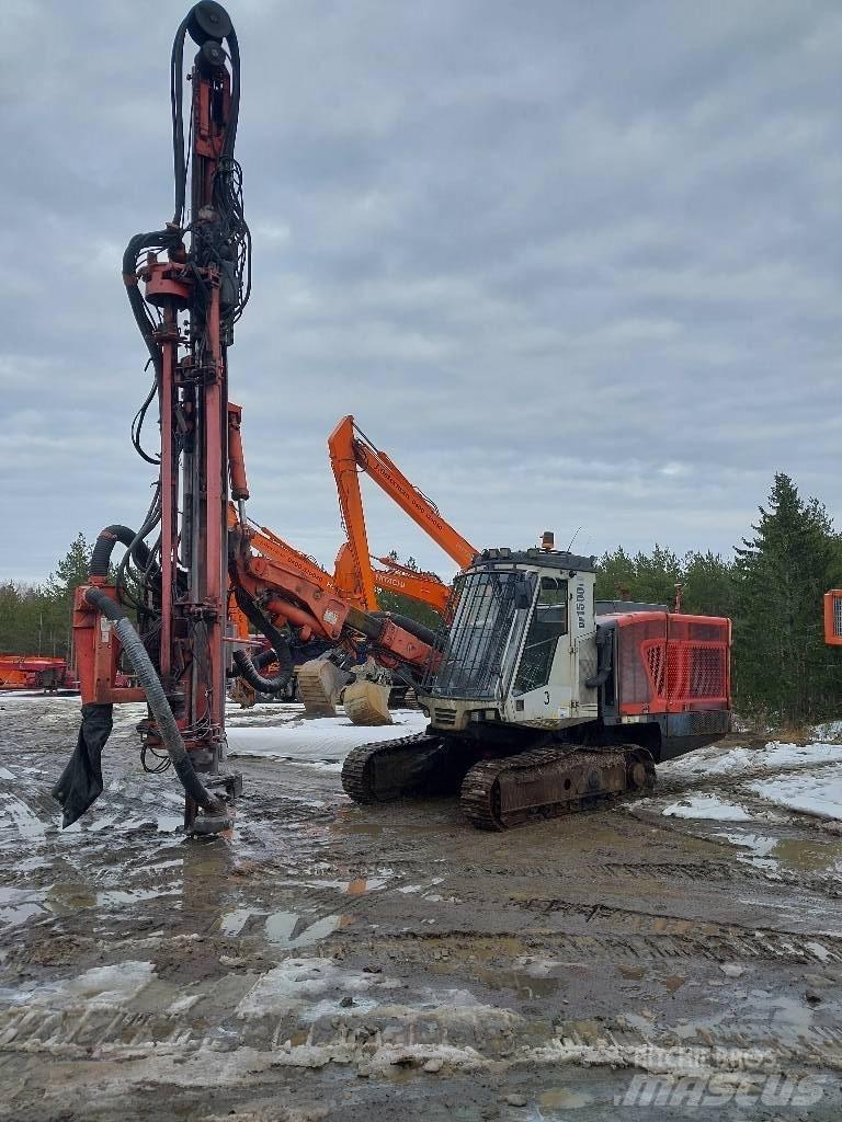 Sandvik DP 1500 i 钻孔机