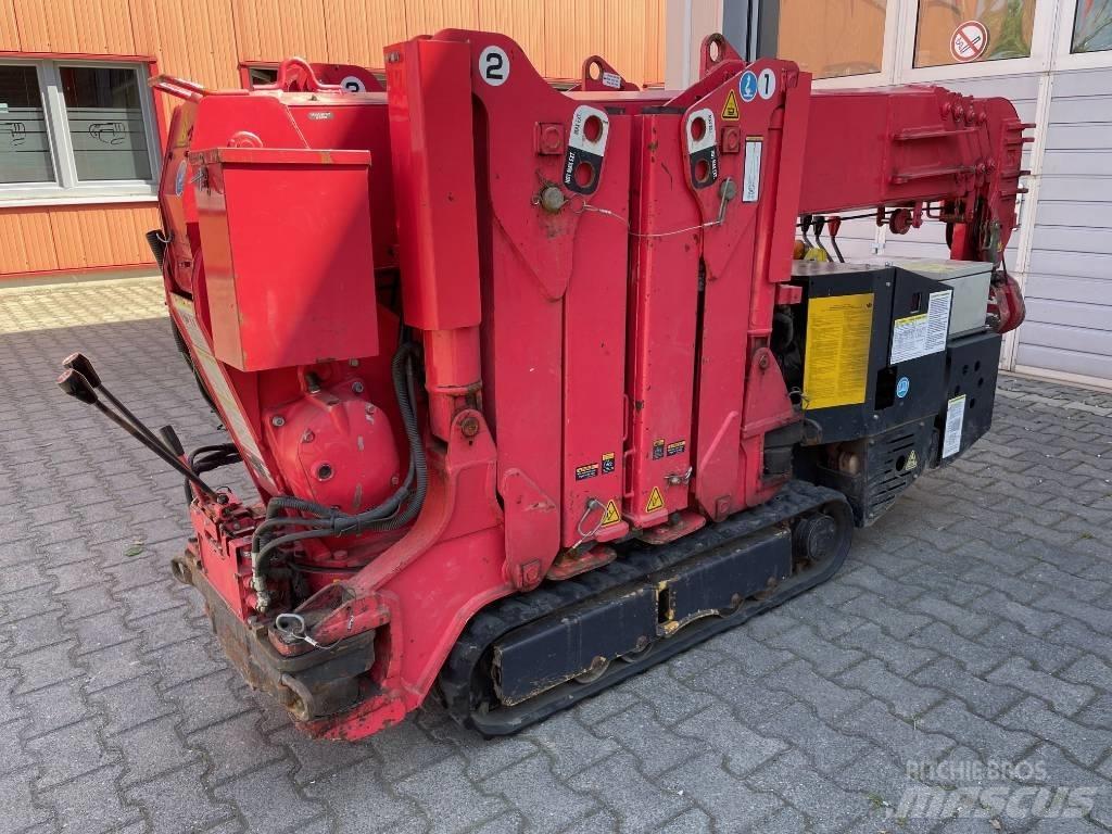 Unic URW-095 履带起重机