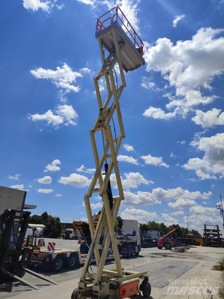 JLG 3246 ES 剪叉式升降机