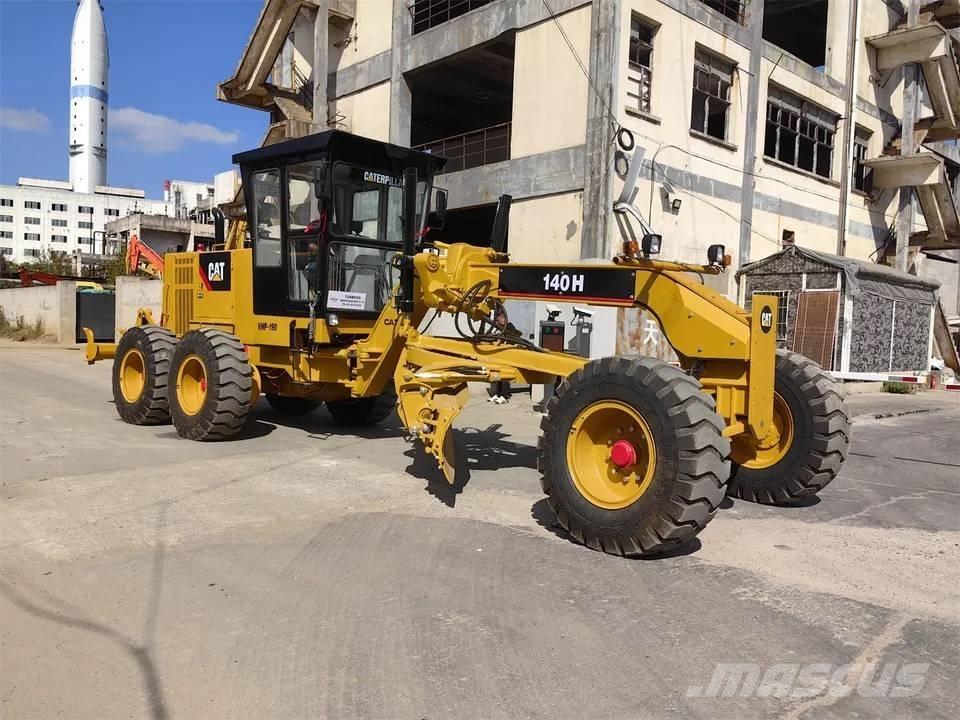 CAT 140H 平地机/推土机