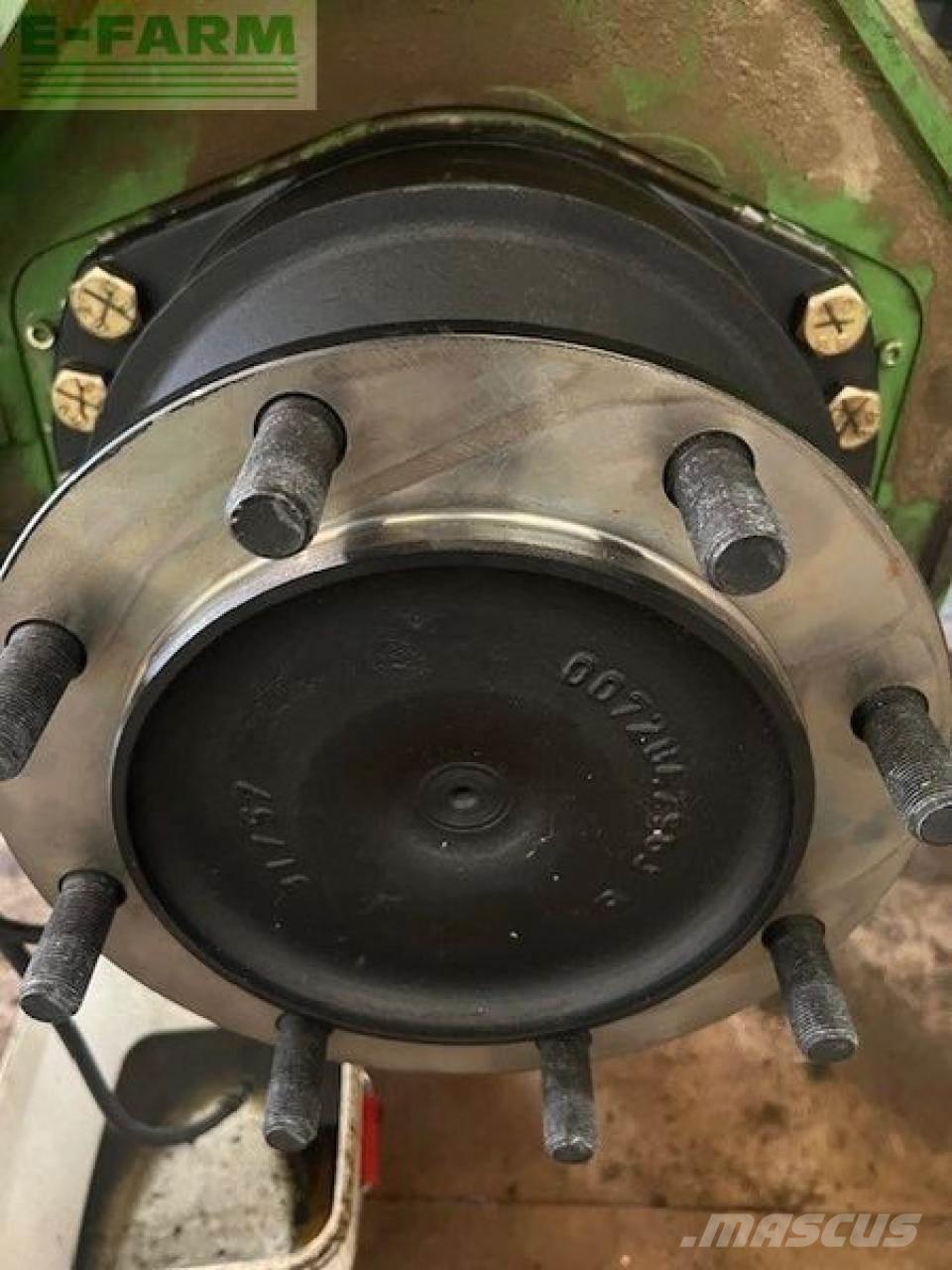 Krone big x 650 自走式青贮饲料收割机