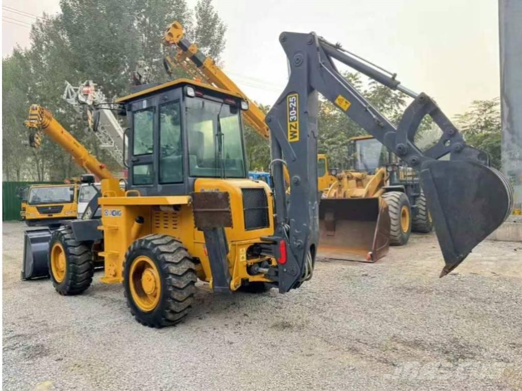XCMG WZ 30-25 反铲装载机