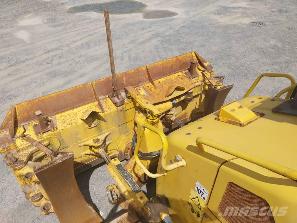 Komatsu D61PX-23 履带式推土机