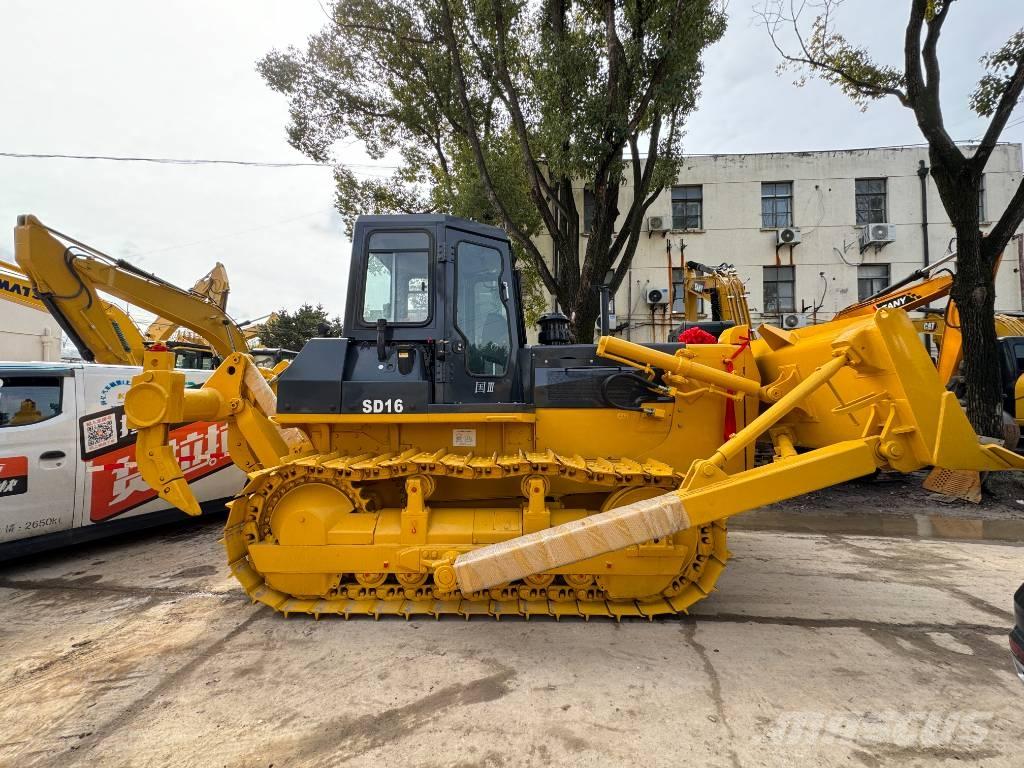 Shantui SD 16 履带式推土机