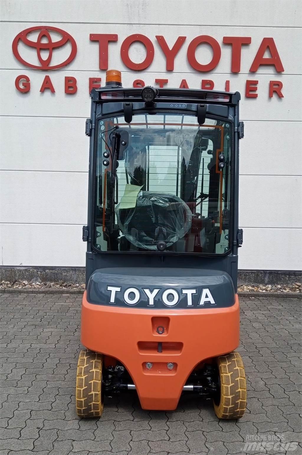 Toyota 8FBMK16T 电动叉车