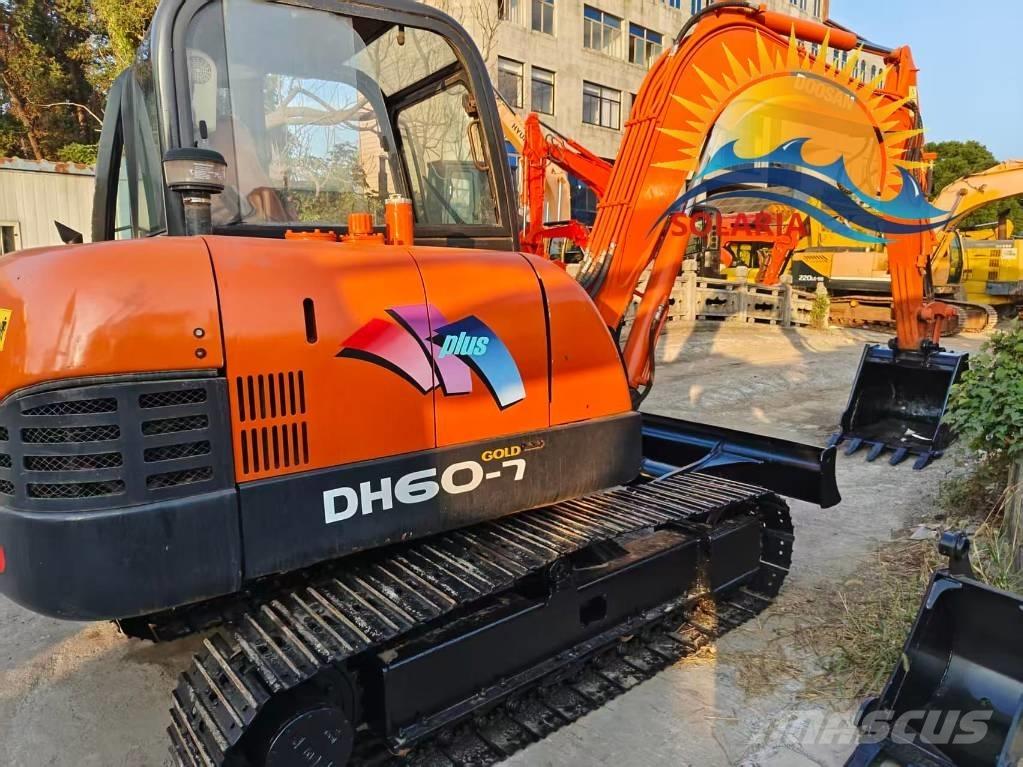 Doosan DH 60-7 小型挖掘机