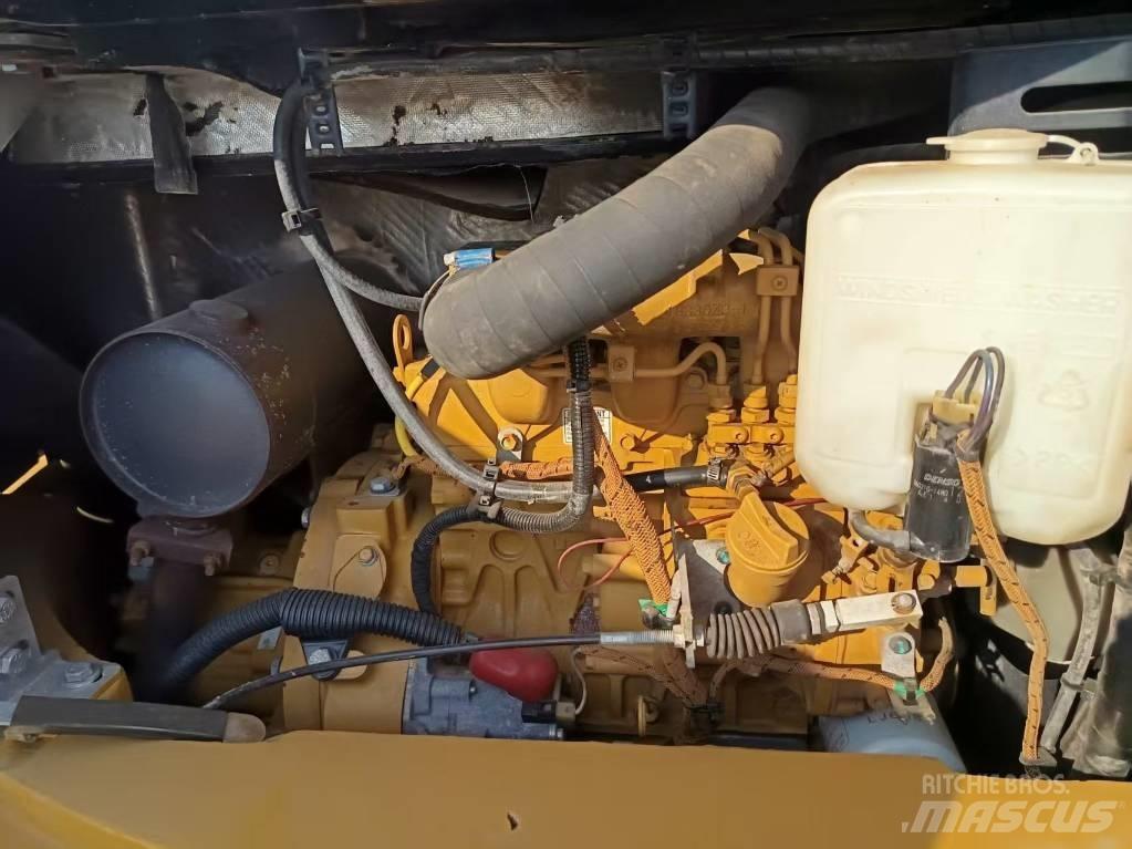 CAT CAT303.5ECR 小型挖掘机