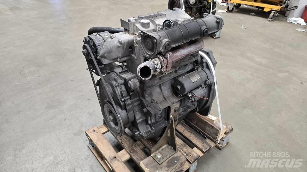 Deutz F3M2011 发动机