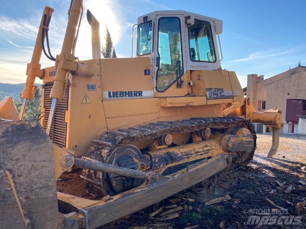 Liebherr PR 742 履带式推土机