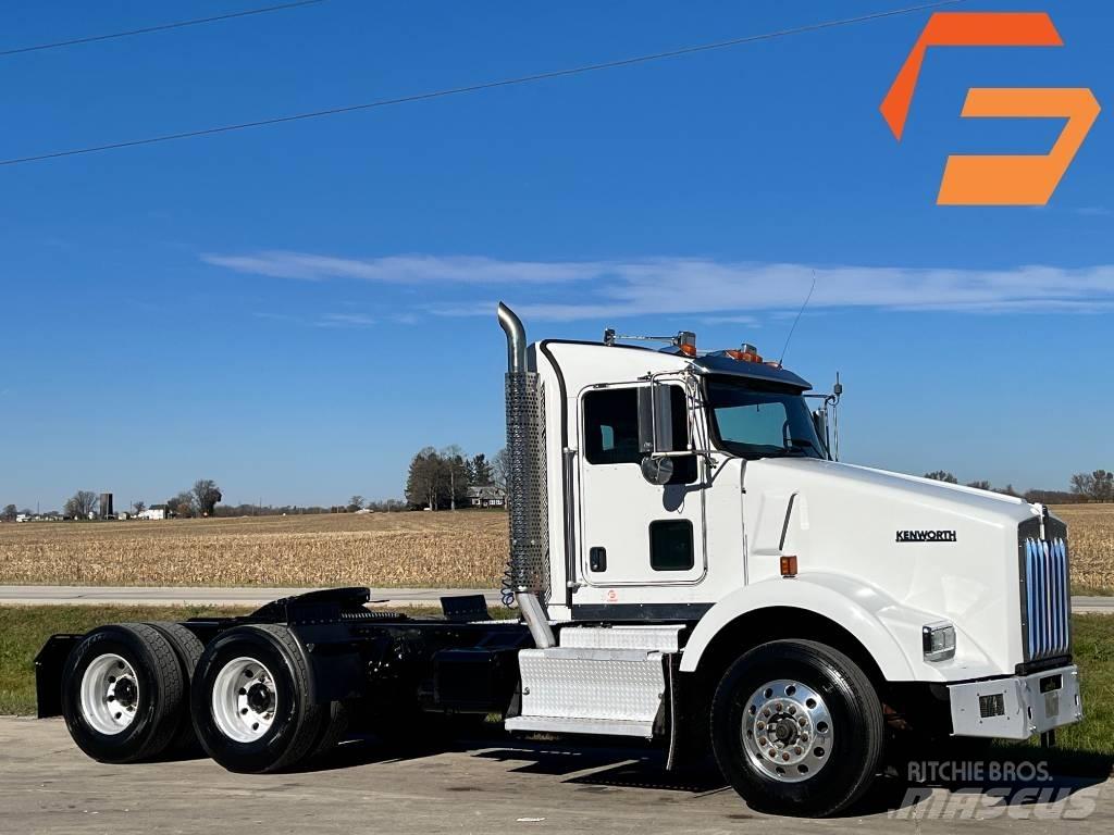 Kenworth T 800 牵引车