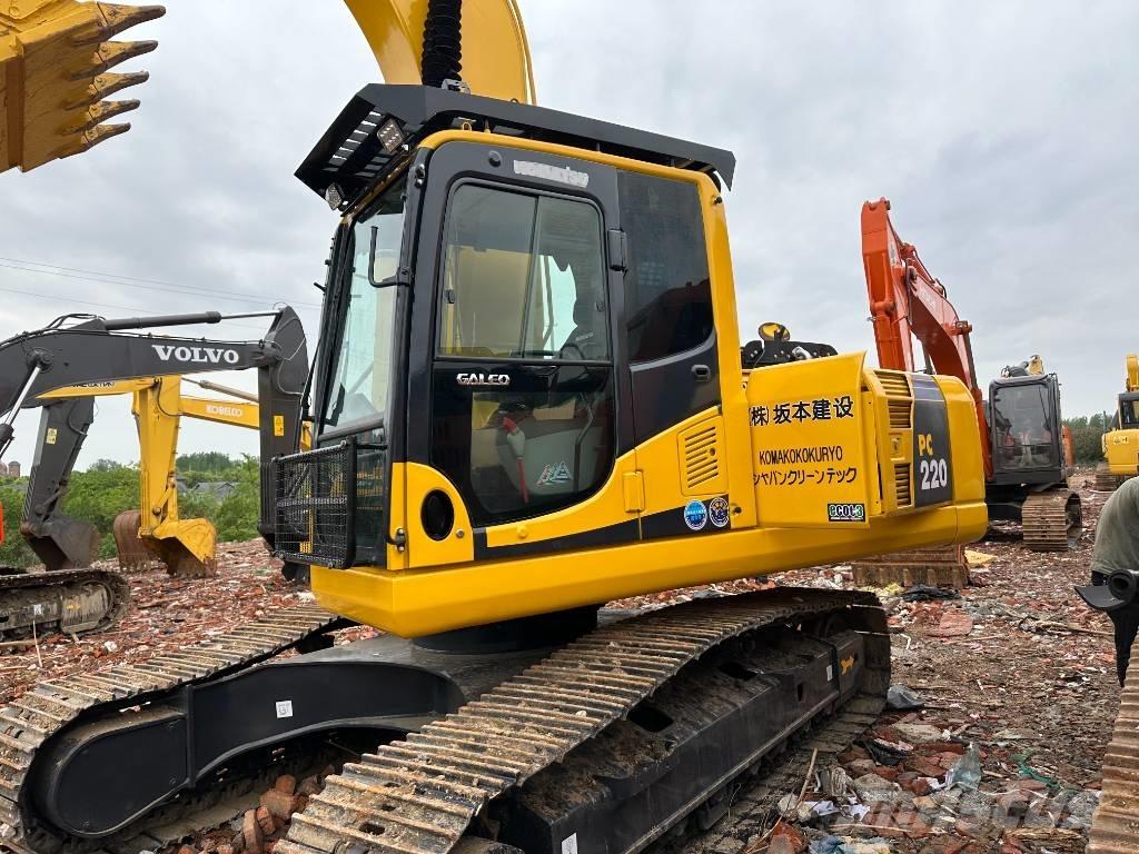 Komatsu PC 220-8M 履带挖掘机