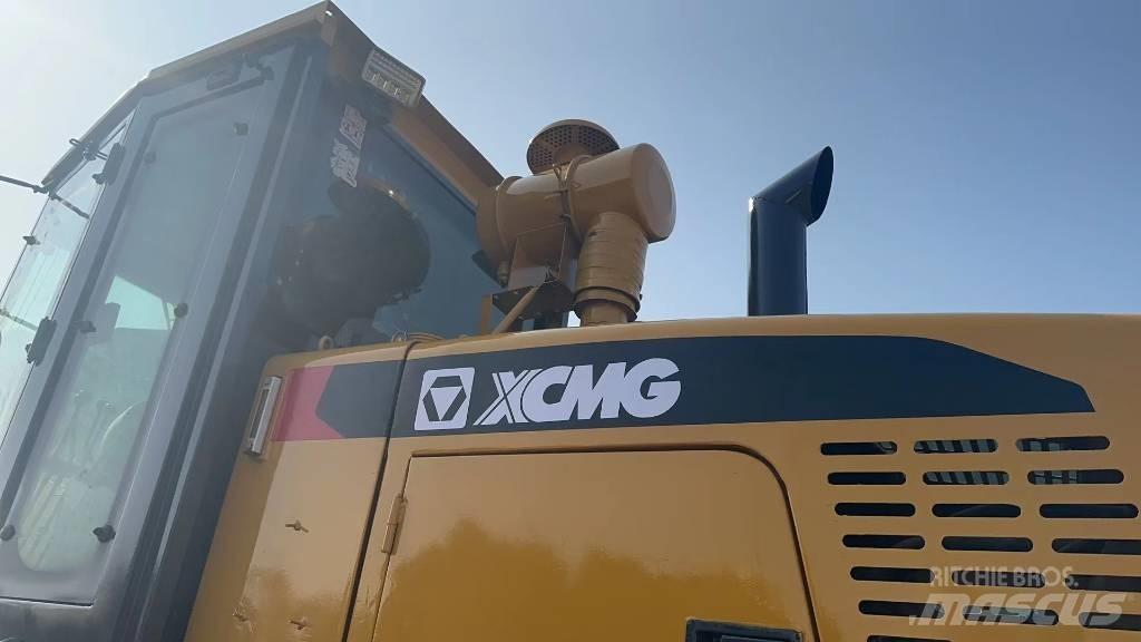 XCMG GR180 平地机/推土机