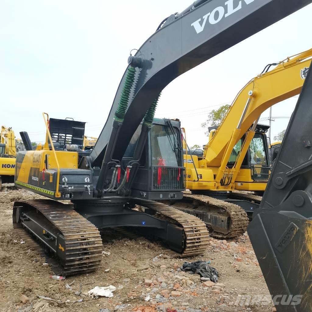 Volvo EC 240 履带挖掘机