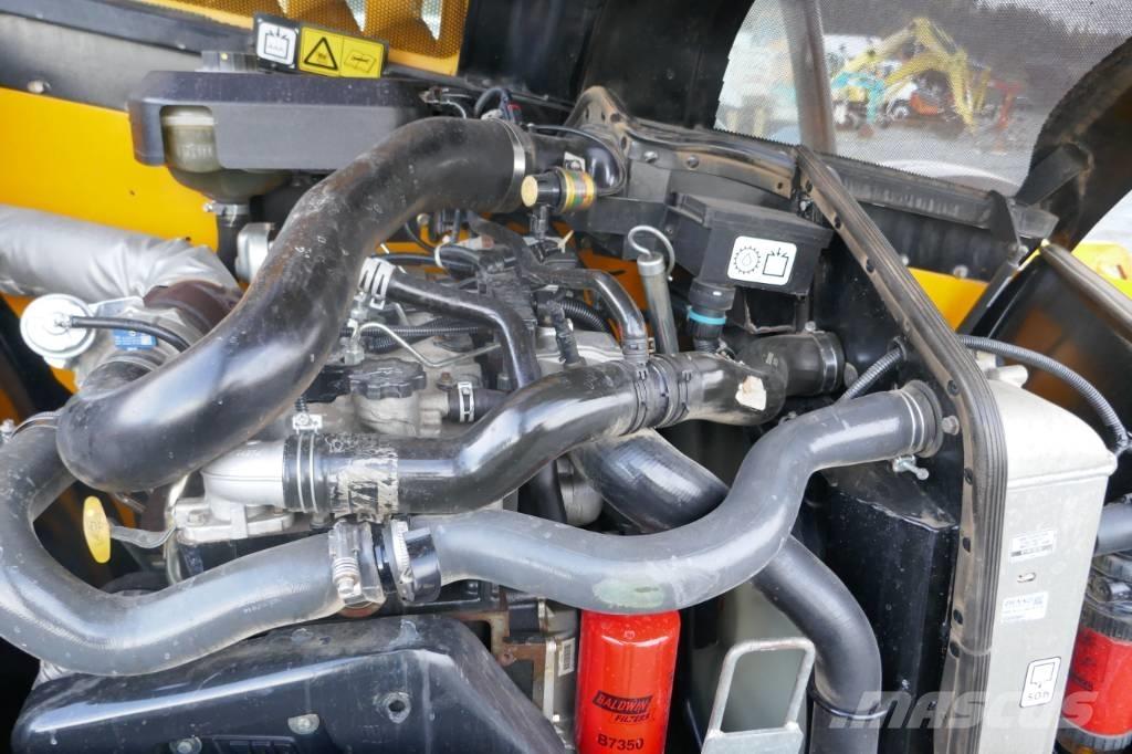 JCB 506-36 伸缩臂叉装车|叉装车