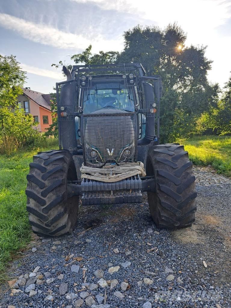 Valtra T 234 Direct 林业拖拉机