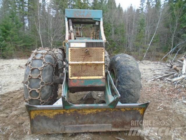 Timberjack 380 粉碎机