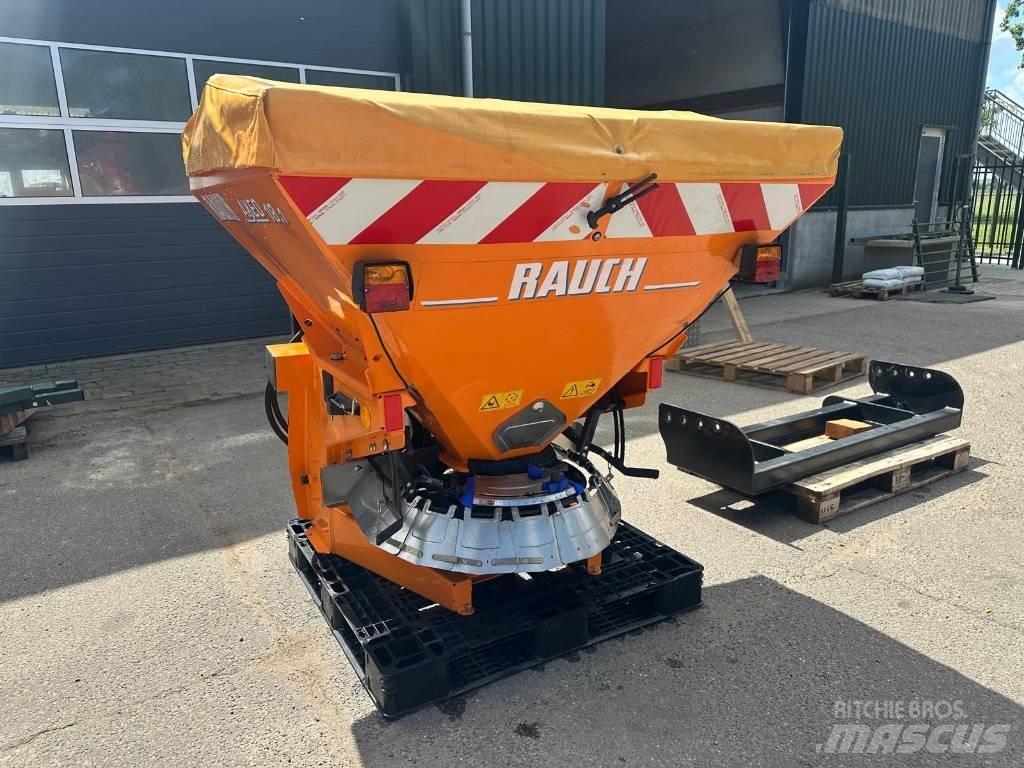 Rauch Axeo 18.1 融雪撒布机