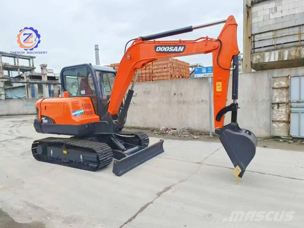 Doosan DX 55 小型挖掘机