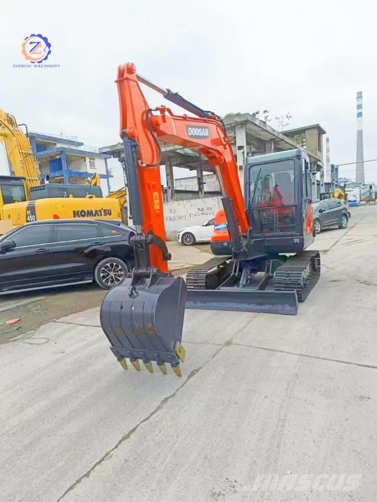 Doosan DX 55 小型挖掘机