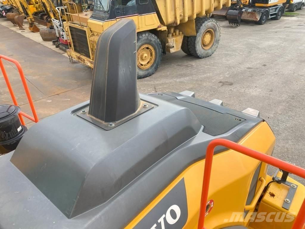 Volvo L120H NVT 轮式装载机