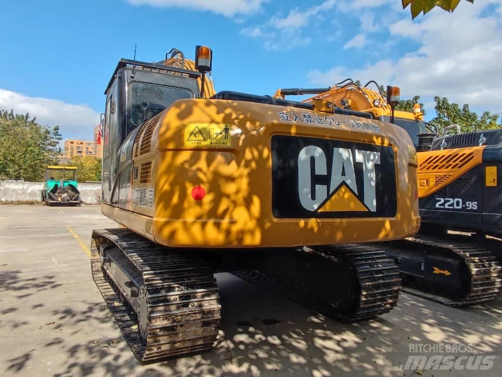 CAT 320D2 履带挖掘机