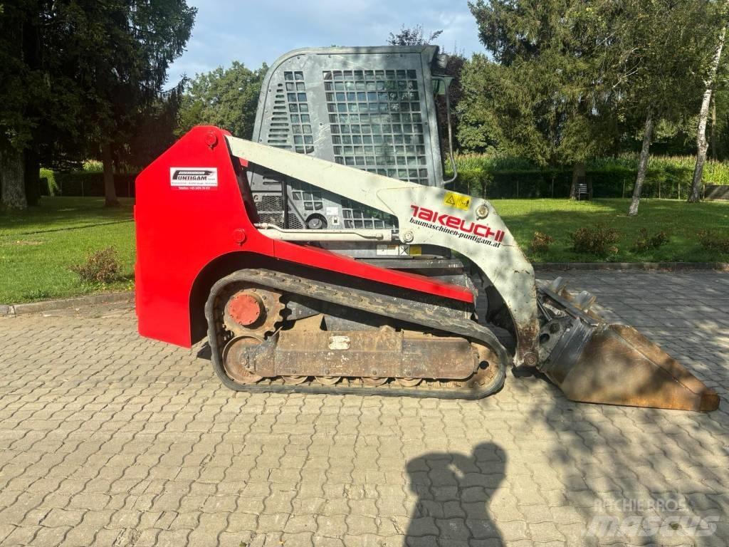 Takeuchi TL 230 滑移装载机