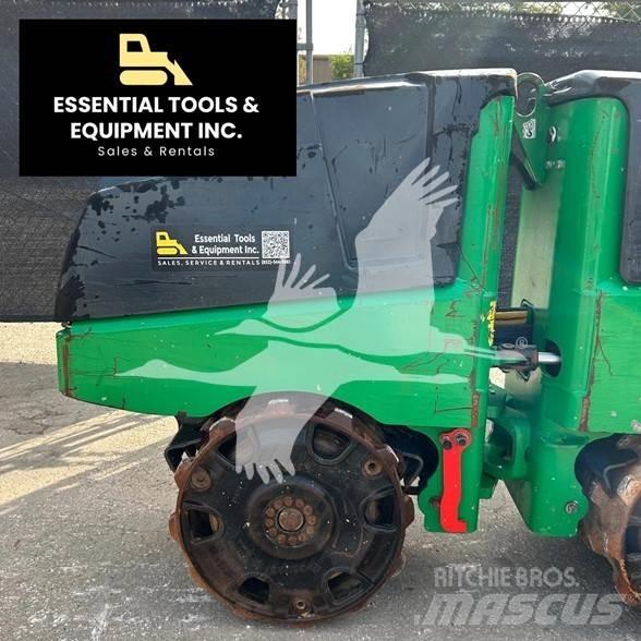 Bomag BMP8500 拖式振动压路机