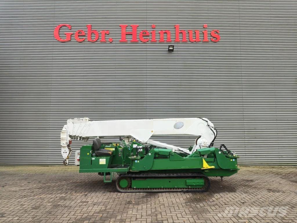 Unic URW 706 CDE 履带起重机