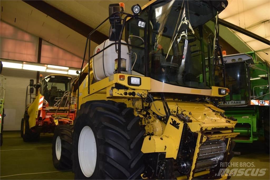 New Holland FX 40 自走式青贮饲料收割机