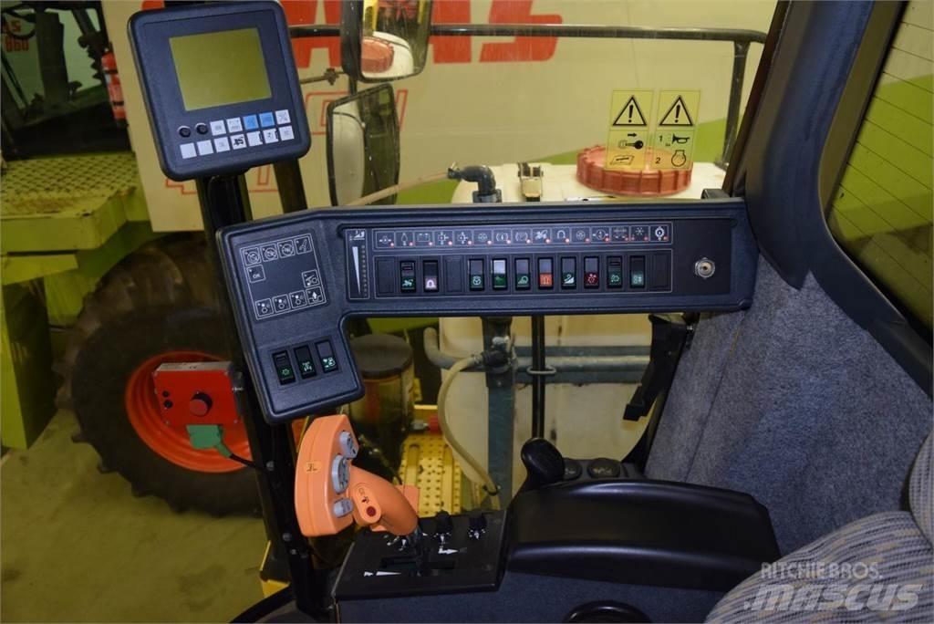 New Holland FX 40 自走式青贮饲料收割机